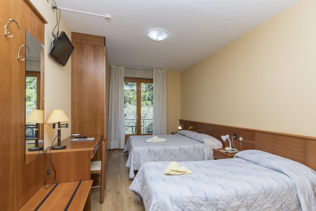 Garni Casa Rabagno Hotel Malcesine Buitenkant foto